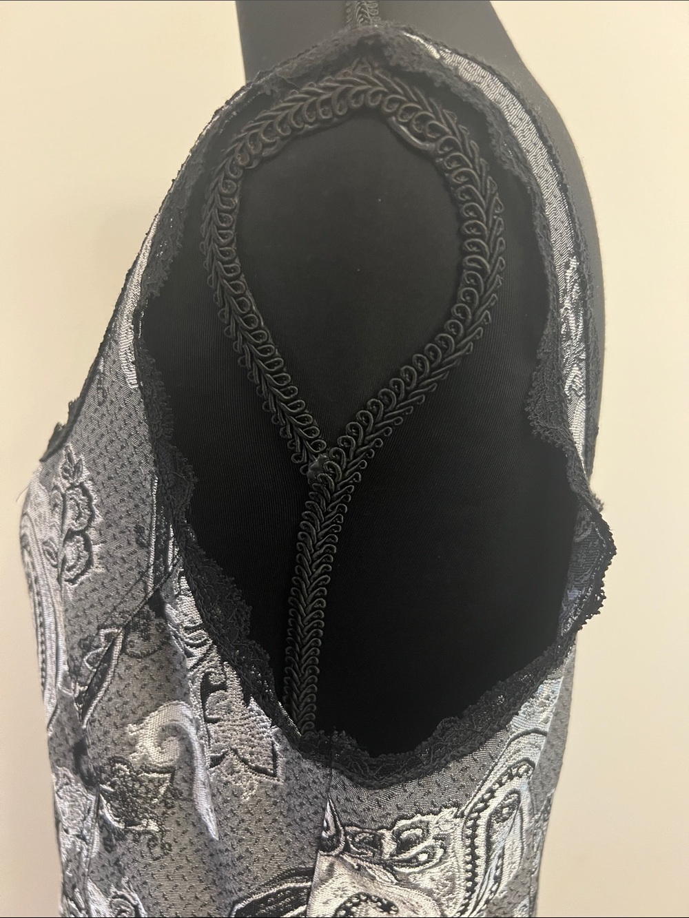 White House Black Market Black and Gray Paisley Tank Top - Picture 8 of 10